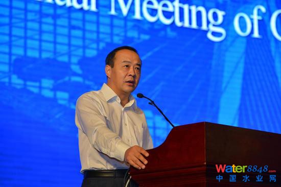 10月13日,海南省政府毛超峰常務(wù)副省長在中國環(huán)境科學(xué)學(xué)會(huì)2016年學(xué)術(shù)年會(huì)上致辭