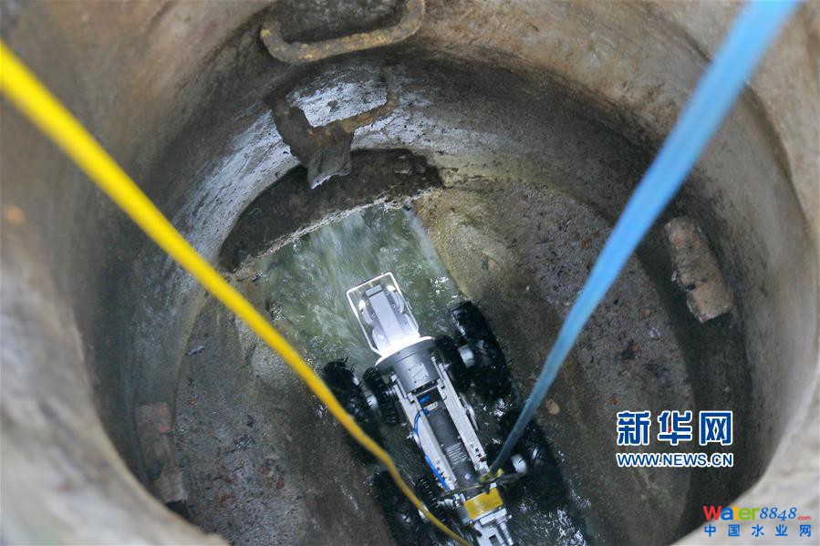 #(社會)(1)山東煙臺:管道機器人汛期“巡診”