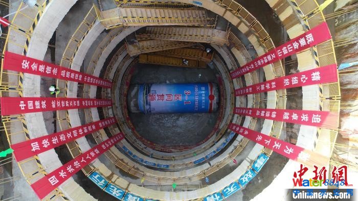 圖為,中建三局承建湖北大東湖深隧項目 鐘三軒 攝 圖為,中建三局承建湖北大東湖深隧項目 鐘三軒 攝