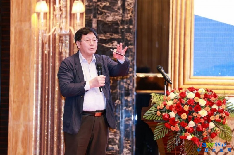 歐進萍院士分享專題報告《海上漂浮城鎮、風電能源等基礎設施-FRP筋(海水海砂)混凝土耐蝕浮體》