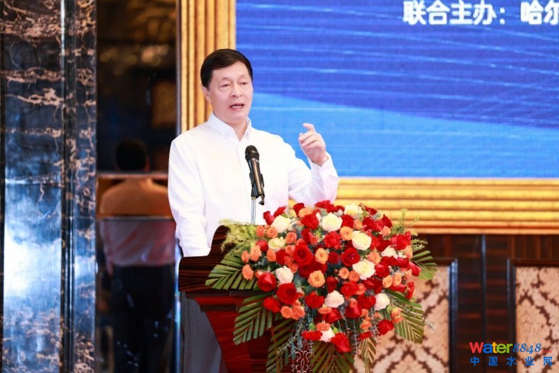 陳宜明會長發表論壇講話
